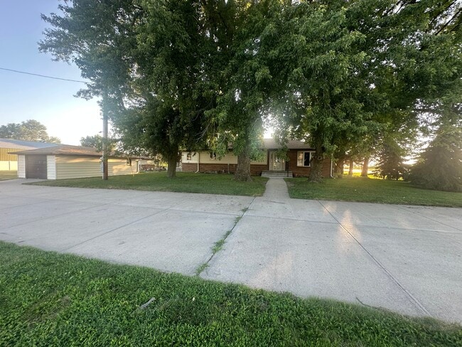 Foto del edificio - 18355 W Sundown Rd