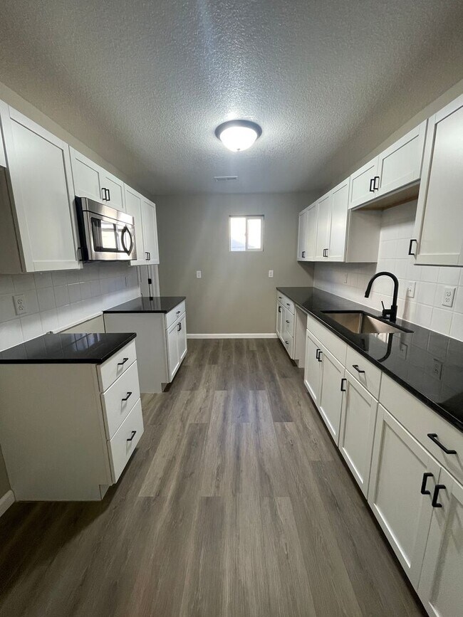 Foto del edificio - Brand new 3 Bedroom in Central Wichita