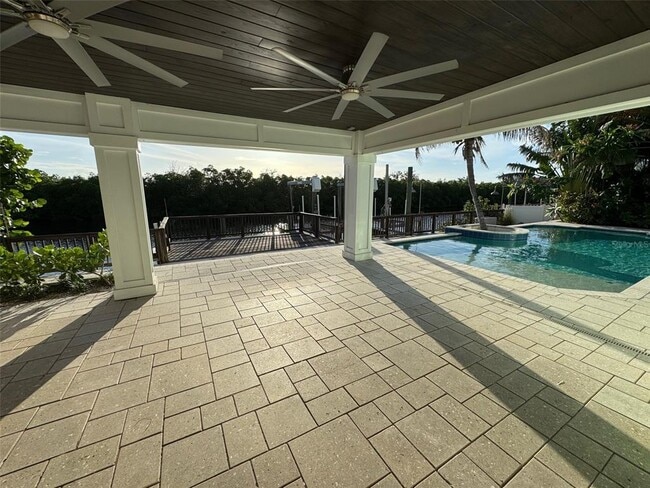 Building Photo - 4604 Bay Crest Dr