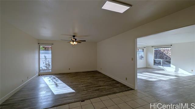 Foto del edificio - 94-258-258 Keaolani Pl