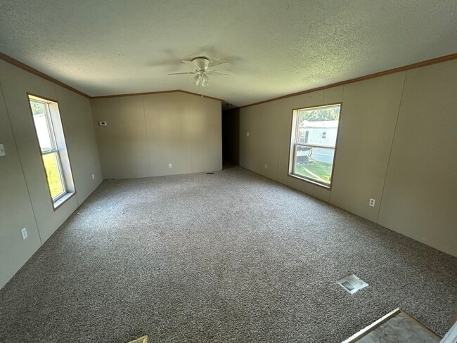 Building Photo - 3430 N Peoria Rd