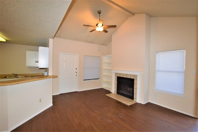 Building Photo - 2719 W Slaughter Ln