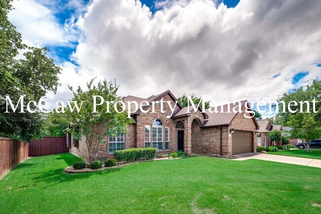 Foto del edificio - 1401 Lionheart Ct