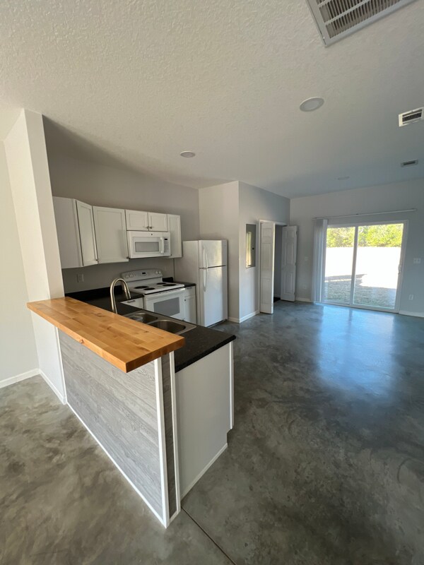 Building Photo - 3625 Tanner Ln