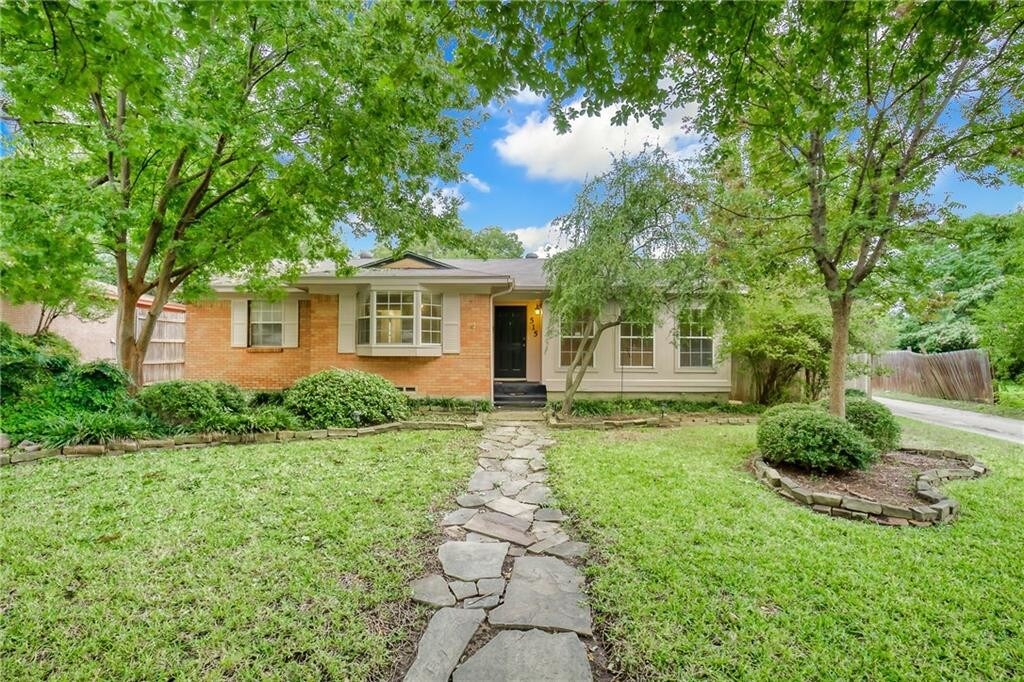Foto principal - 515 Bedford Dr