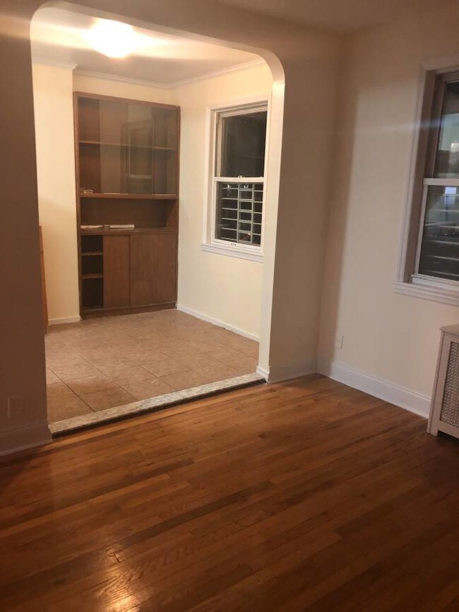 Foto del edificio - 70th Avenue | 141st Street | 2/1