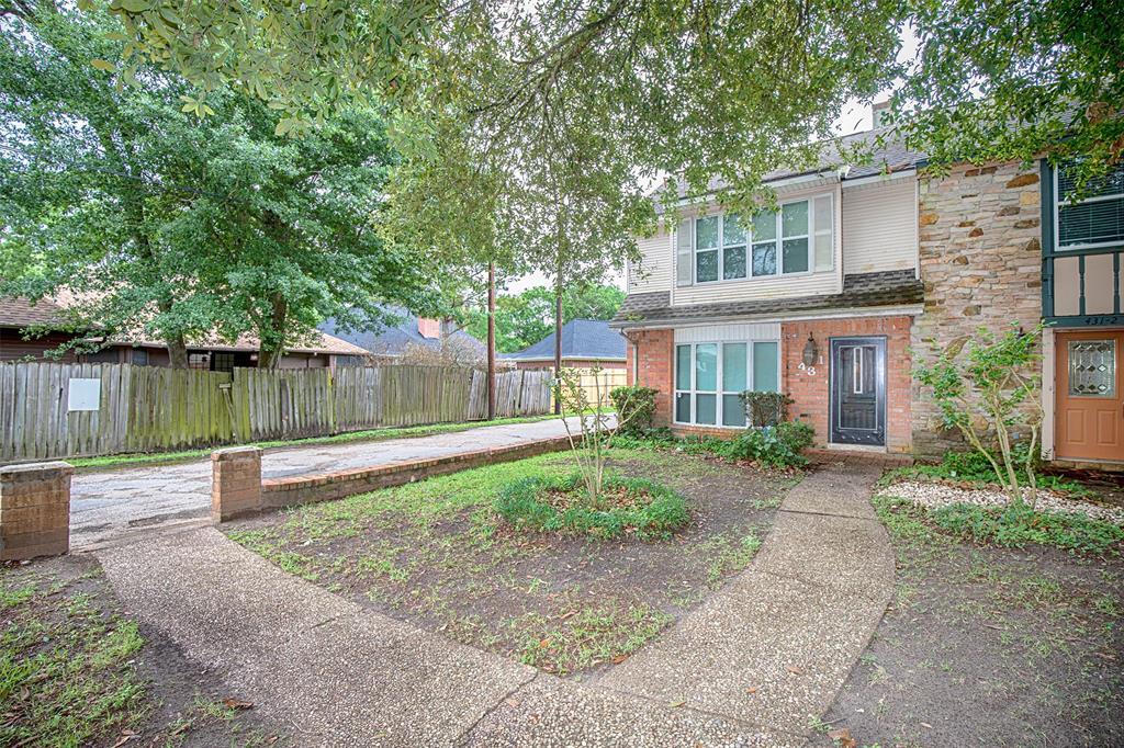 431 Sunset Dr Unit 1, Dickinson, TX 77539 Condo for Rent in Dickinson