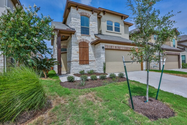 Foto del edificio - 16020 Travesia Way