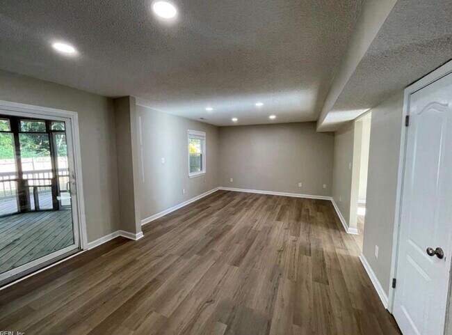 Foto del edificio - 1116 Woodcock Ln