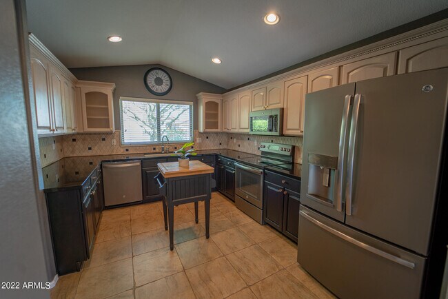 Foto del edificio - 5027 E Duane Ln