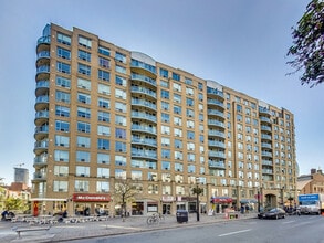 Building Photo - 109-109 Front St E