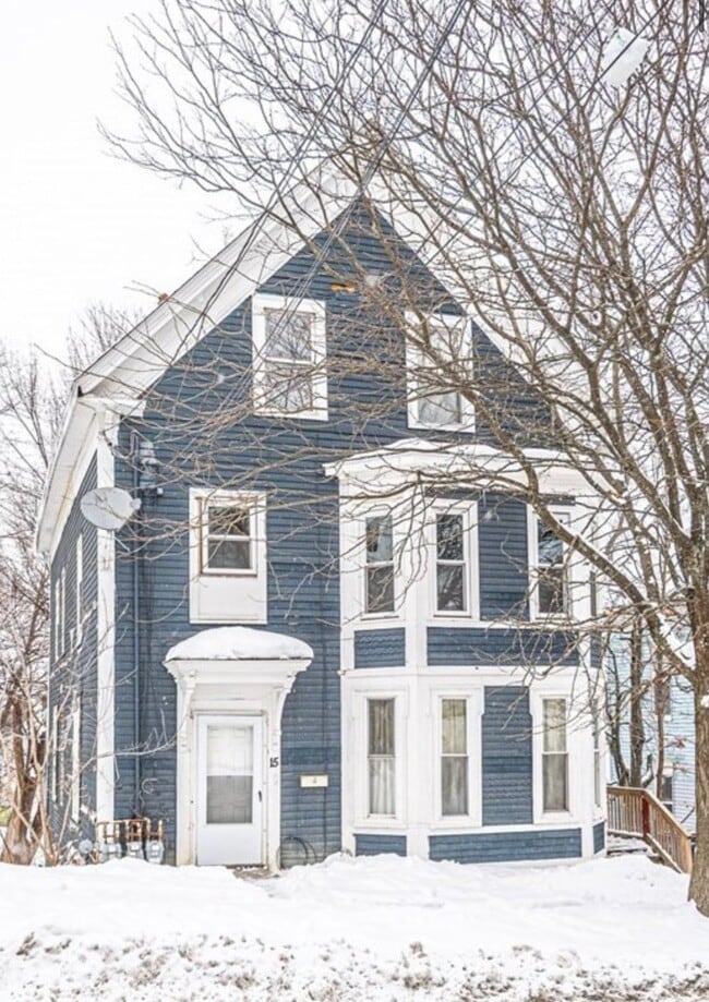 Building Photo - 15 Observatory Ave