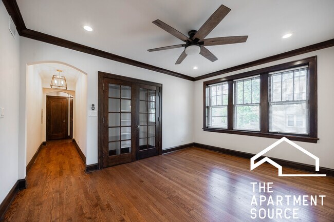 Foto del edificio - 6411 N Talman Ave