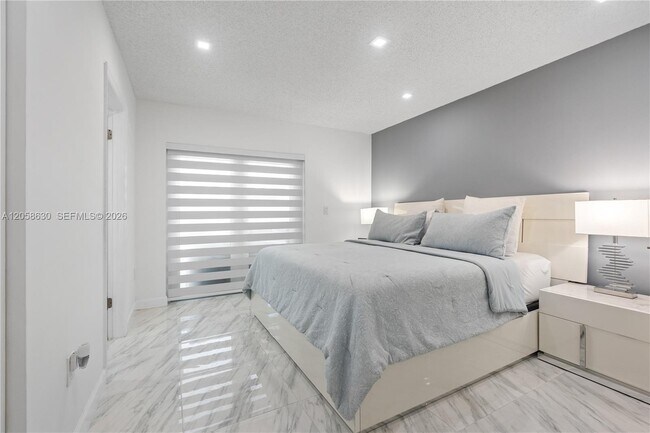 Foto del edificio - 8842 SW 215th Ln