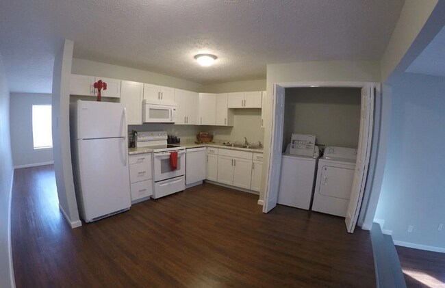 Foto del edificio - Remodeled 3 Bedroom!