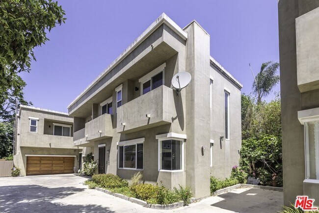 Foto del edificio - 4025 Wade St