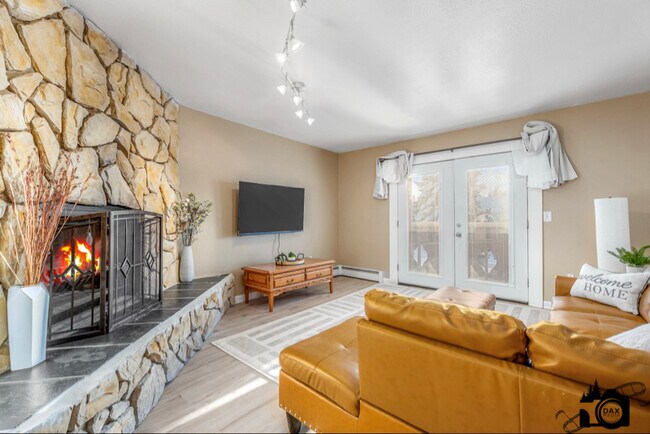 Foto del edificio - 4401 Reka Dr