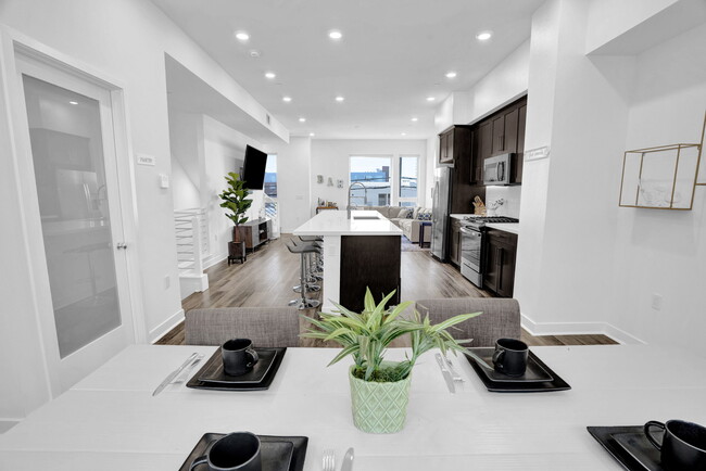 Foto del edificio - 279 W 8th St