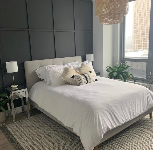 Foto del edificio - 565 W Quincy St