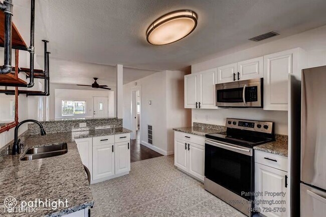 Foto del edificio - 3 br, 2 bath House - 3250 Prescott Street ...