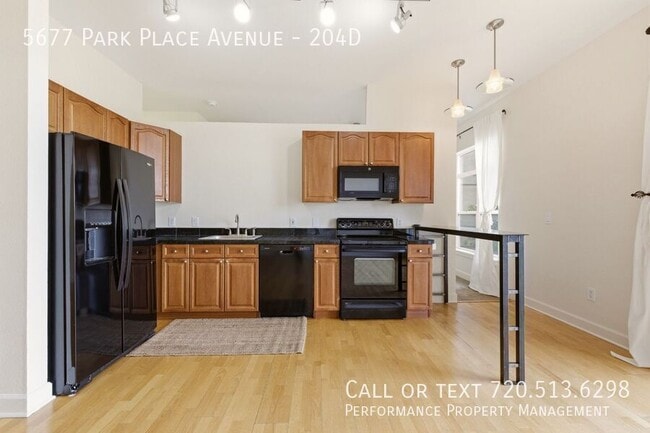 Building Photo - 5677 E Park Pl Ave