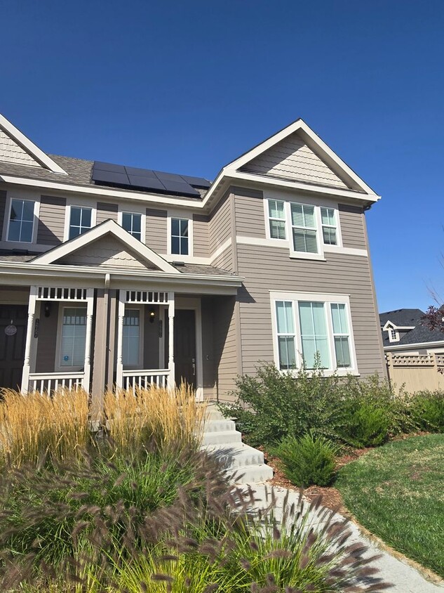 Spacious 4B/3B Available Early April! - Spacious 4B/3B Available Early April!