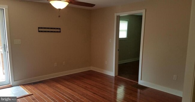 Foto del edificio - 9662 Teffeteller Ln