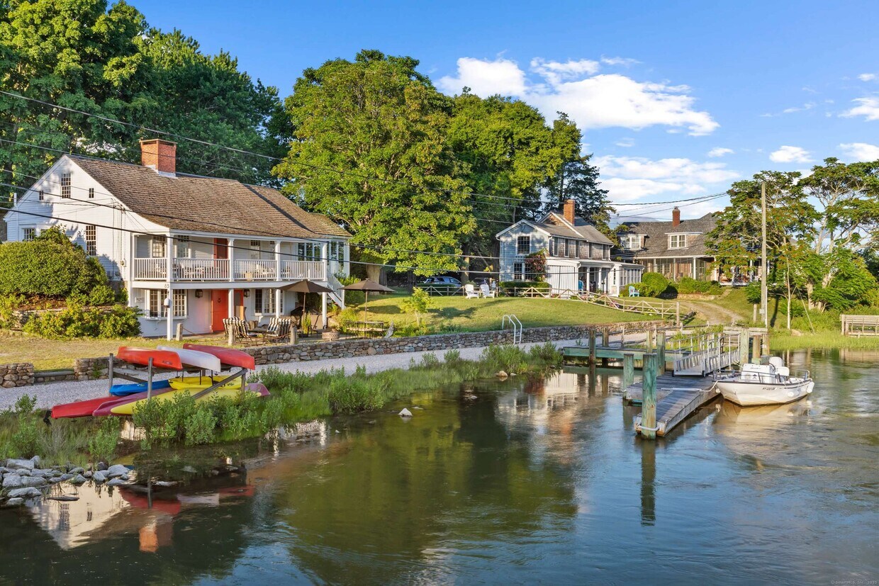 Foto principal - 85 Waterside Ln