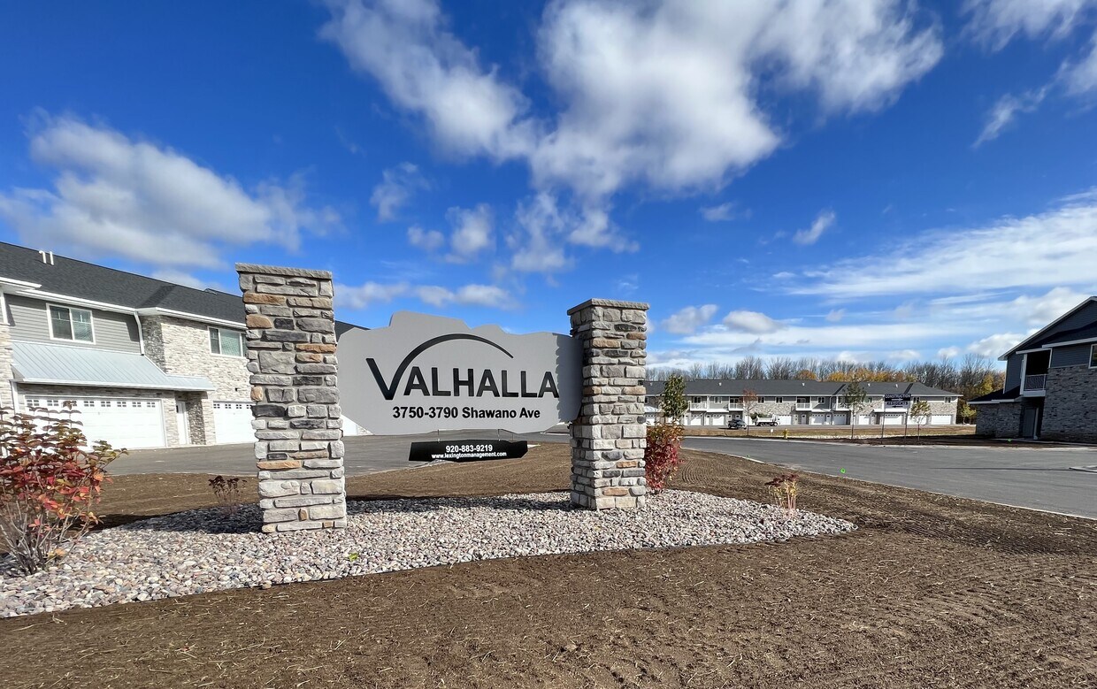 Valhalla Apartments in Green Bay, WI