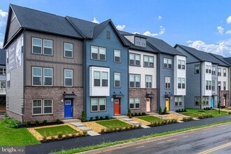 Building Photo - 233 MATILDA