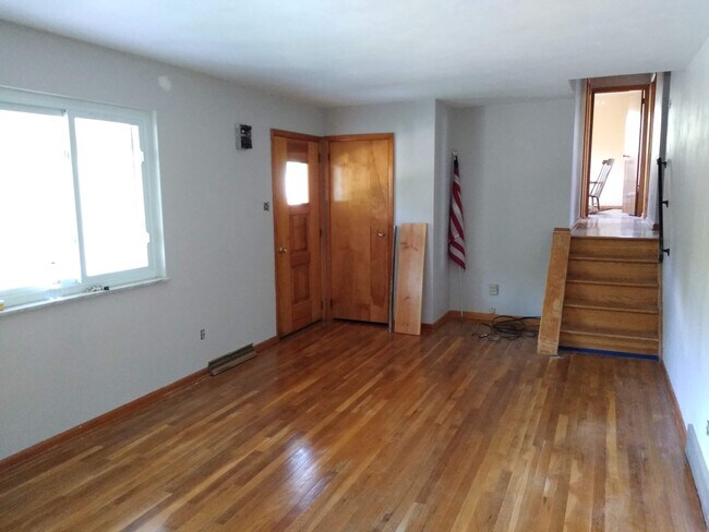Sala de estar - 1262 Onondago St