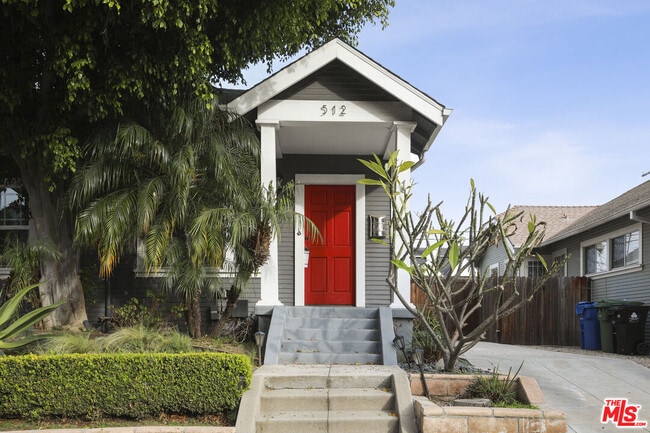 Building Photo - 512 N Windsor Blvd