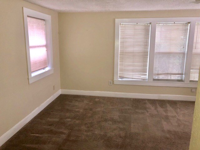 Building Photo - 5637 Birchman Ave