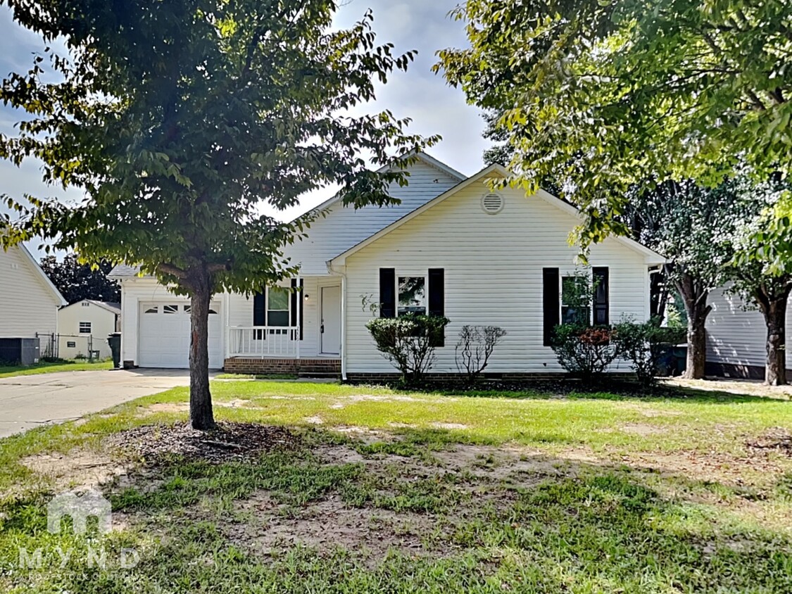 Primary Photo - 2209 Maybrook Dr