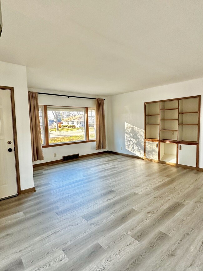 Living room - 3278 N 82nd St