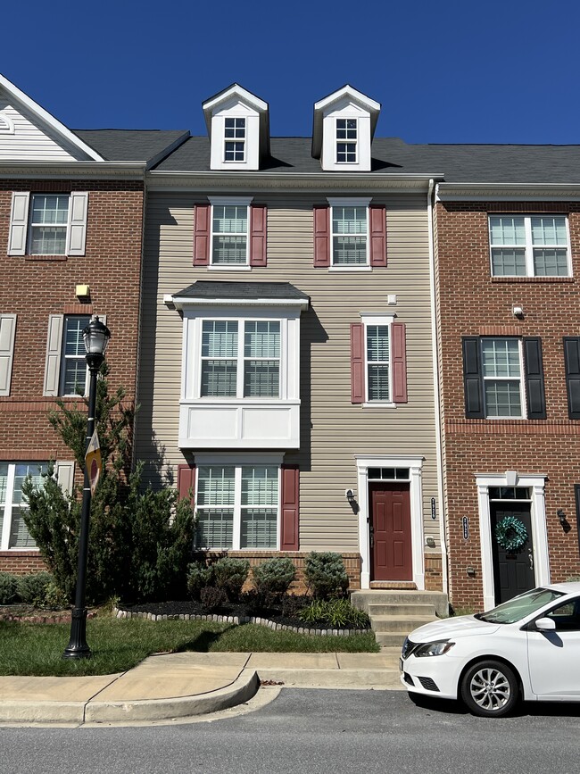 Building Photo - 7926 Quidditch Ln