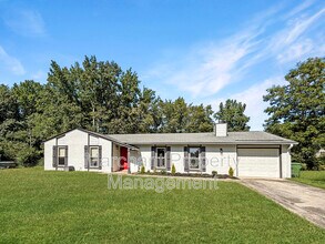Building Photo - 5 Oak Hollow Ct