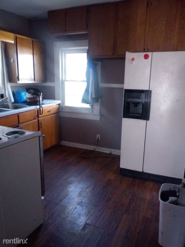 Building Photo - 2 br, 1 bath House - 2227 Roanoke Ave SW