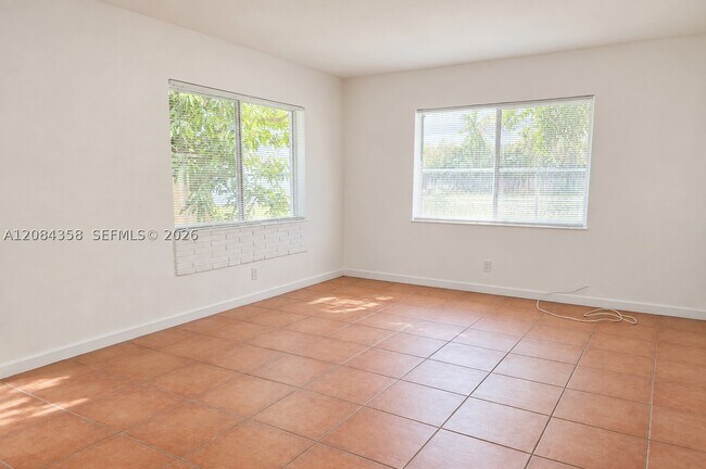 Foto del edificio - 304 SE 9th St