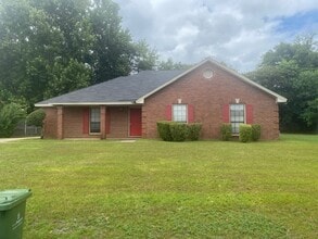 Building Photo - 2313 Cedarwood Ln