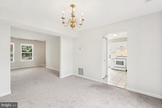 Foto del edificio - 1623 Chesapeake Ln