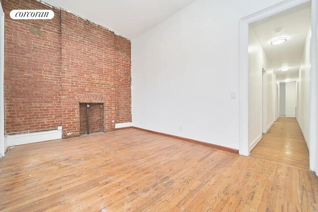 Building Photo - 1838 7th Ave