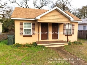 Building Photo - 664 Headland Ave