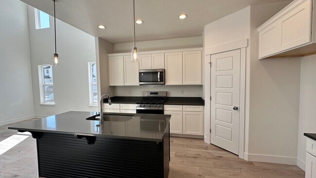 Building Photo - 3723 W 1380 N