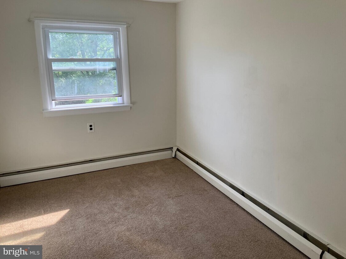 927 Rosa Ave, Croydon, PA 19021 House Rental in Croydon, PA