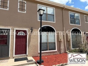Building Photo - 609 Casa Park A Ct