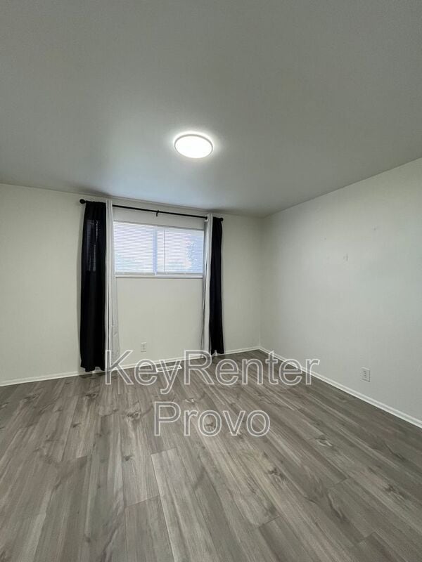 Building Photo - 670 S 500 E