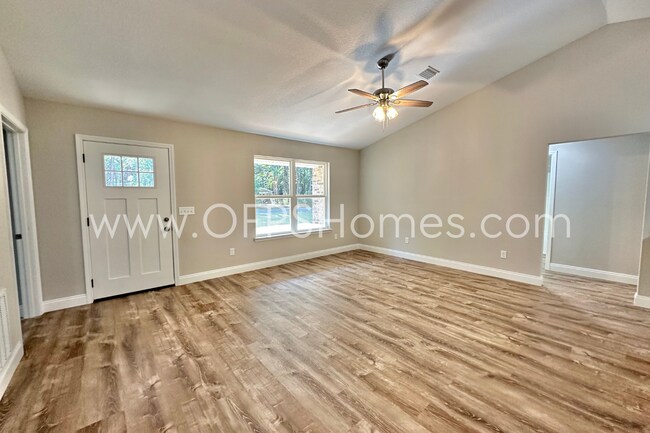 Foto del edificio - AVAILABLE NOW! 3/2 in Milton!
