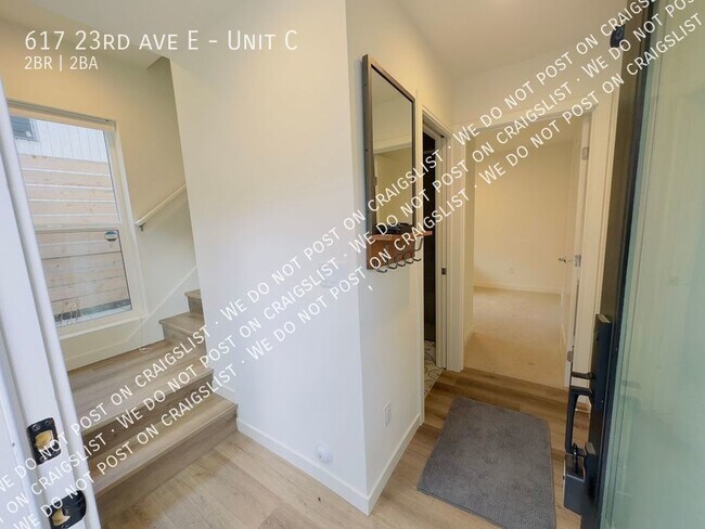Building Photo - Madison Valley New 2 bed / 2 bath Townhous...