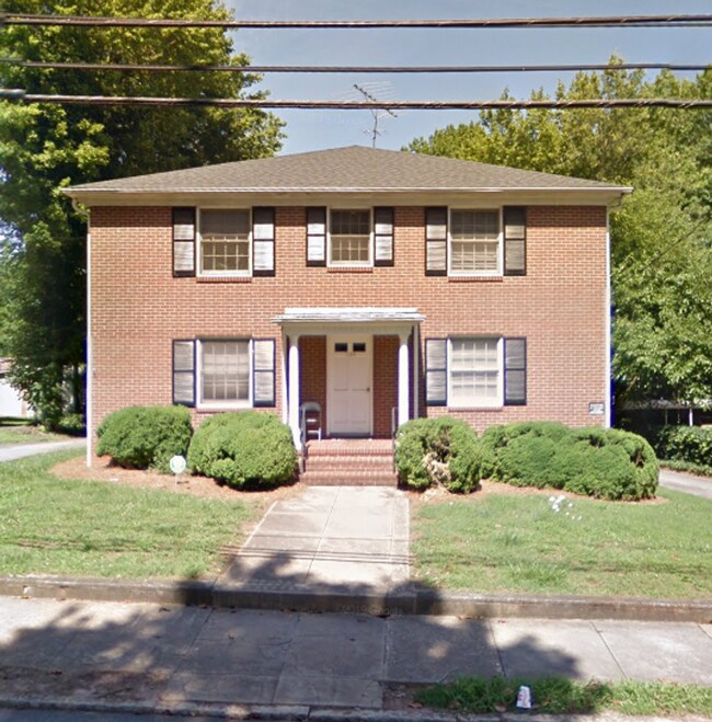 Building Photo - 1194 W. Fourth Street Apt C